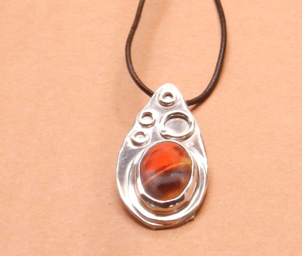 Red Tiger Tears Pendant - Image 2