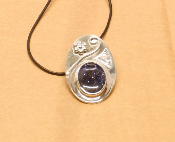 Sparkley Purple Stone on Silver - Image 4